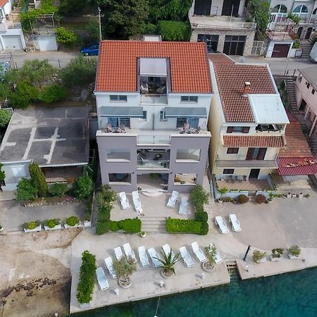 Apartment Antun - Adriatic Coast Retreat Blace Exterior photo